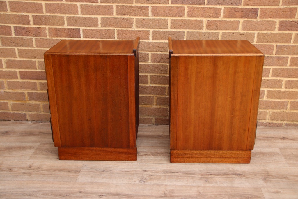 Pair of Mid-Century Oak Bedside Tables - Image 20