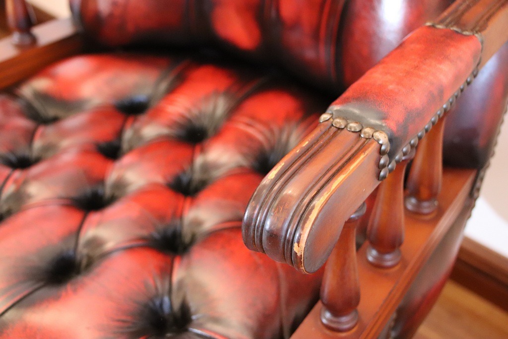 Chesterfield Vintage Executive Chair - Image 14