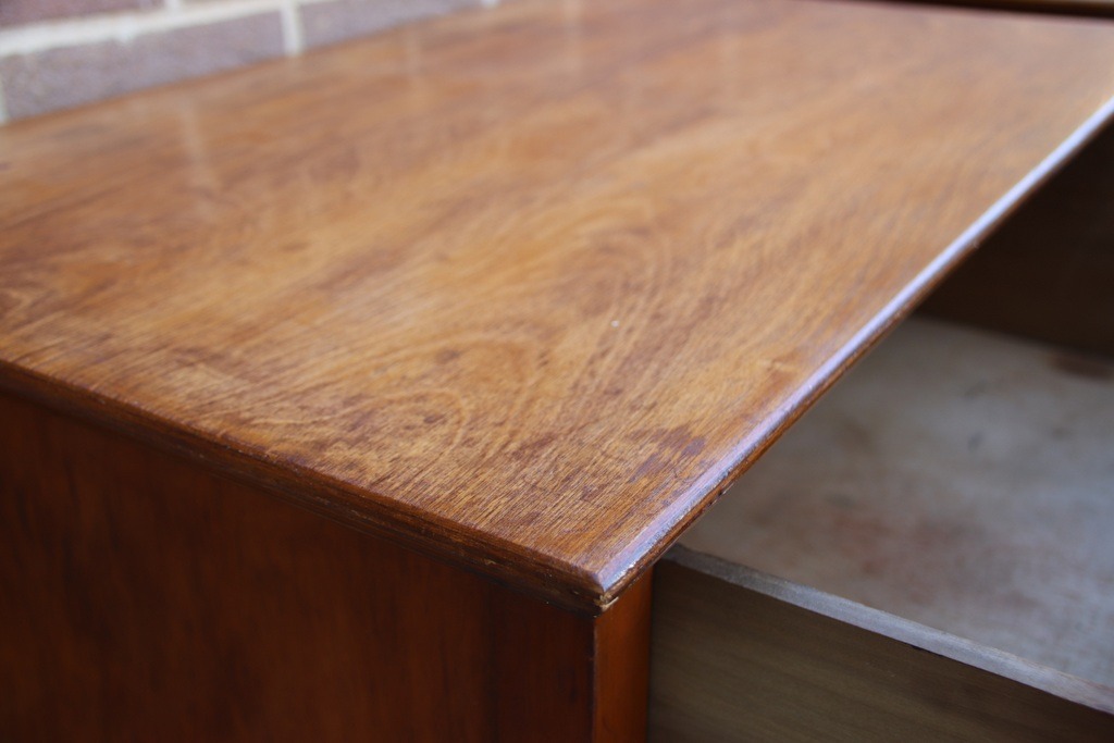Pair of Edwardian-style Bedside Tables - Image 12
