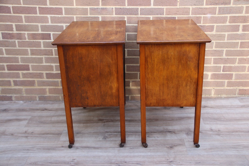 Pair of Edwardian-style Bedside Tables - Image 18