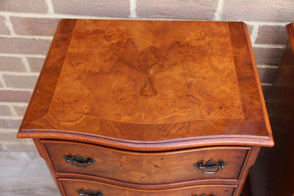 Pair of Walnut Serpentine Bedside Tables - Image 17