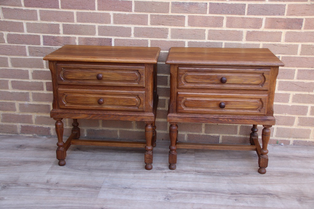 Pair of Oak Vintage Bedside Tables - Image 1