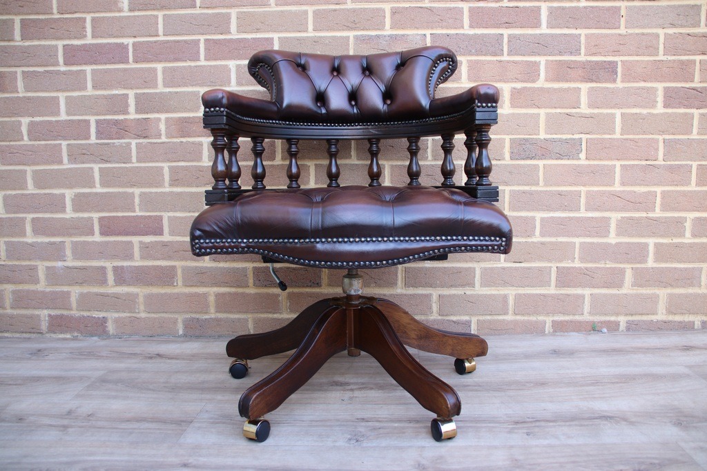 Chesterfield Vintage Captains Chair - Image 3