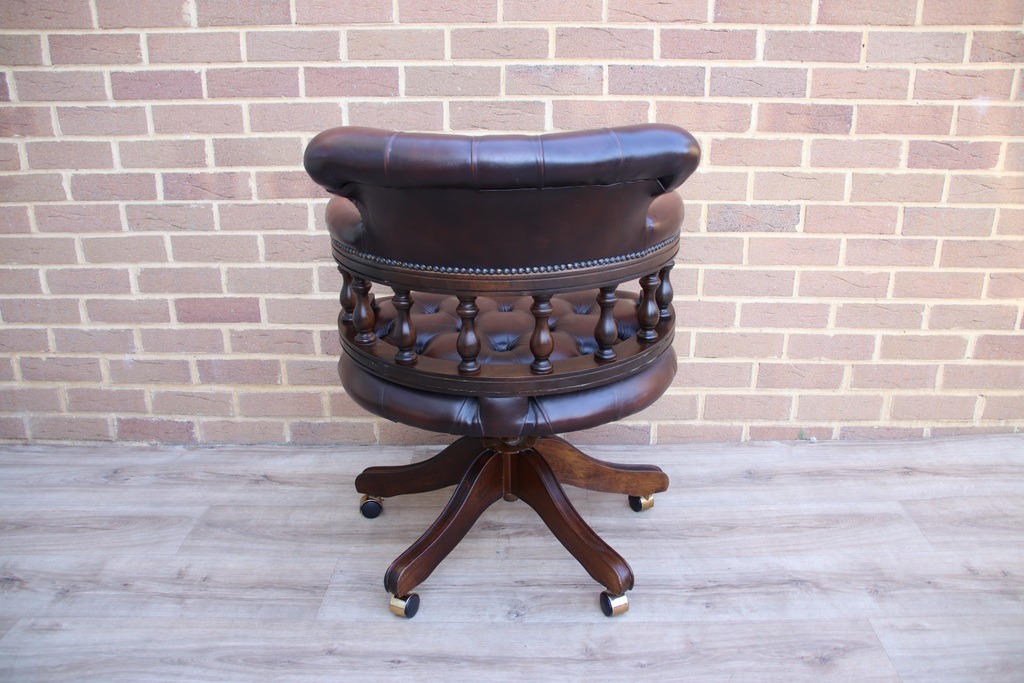 Chesterfield Vintage Captains Chair - Image 6