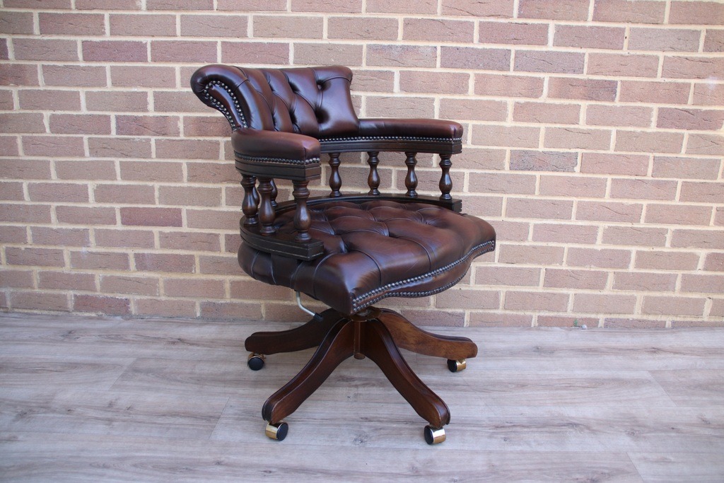 Chesterfield Vintage Captains Chair - Image 8