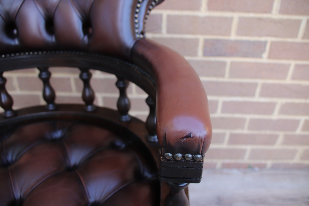 Chesterfield Vintage Captains Chair - Image 16