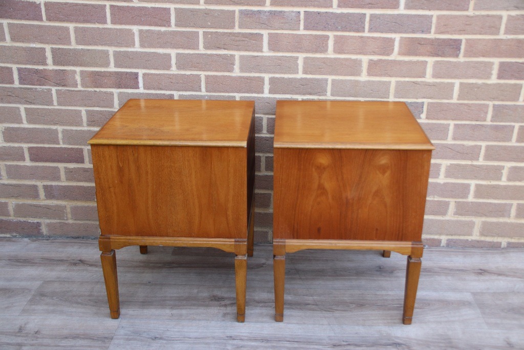 Pair of Vintage Bedside Tables - Image 11