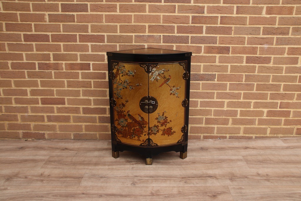 Vintage Chinese Corner Cabinet - Image 1