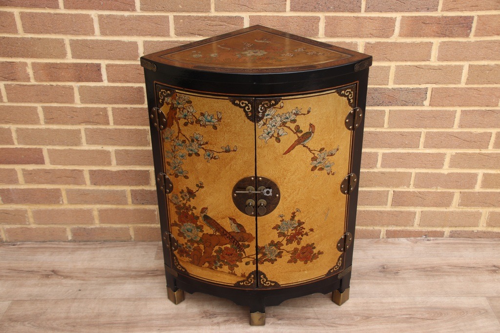 Vintage Chinese Corner Cabinet - Image 2