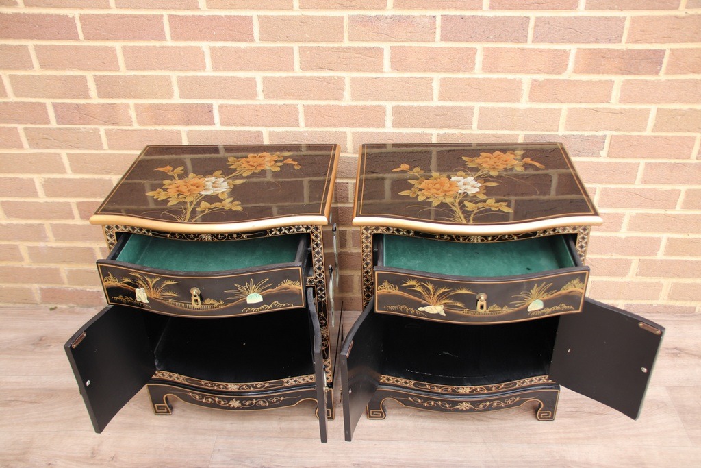Pair of Chinese-style Bedside Tables - Image 5