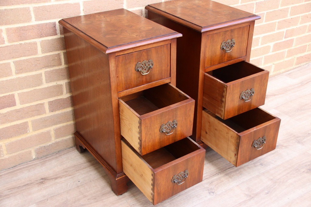 Pair of Vintage Bedside Tables - Image 6