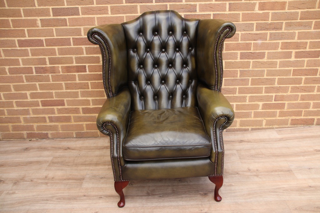 Vintage Queen Anne Wingback Armchair - Image 3