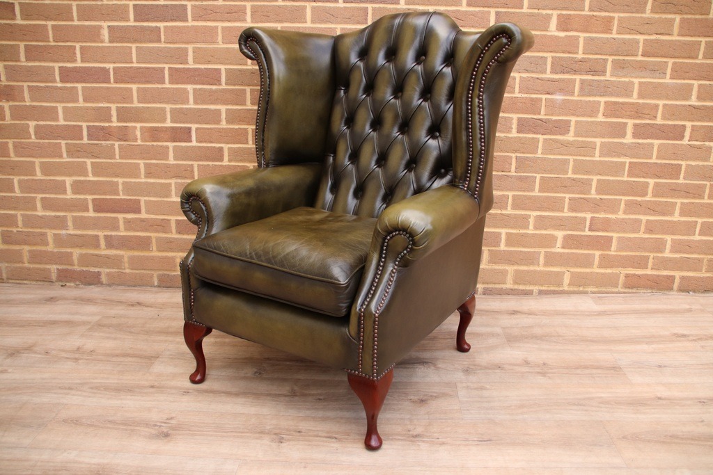 Vintage Queen Anne Wingback Armchair - Image 4