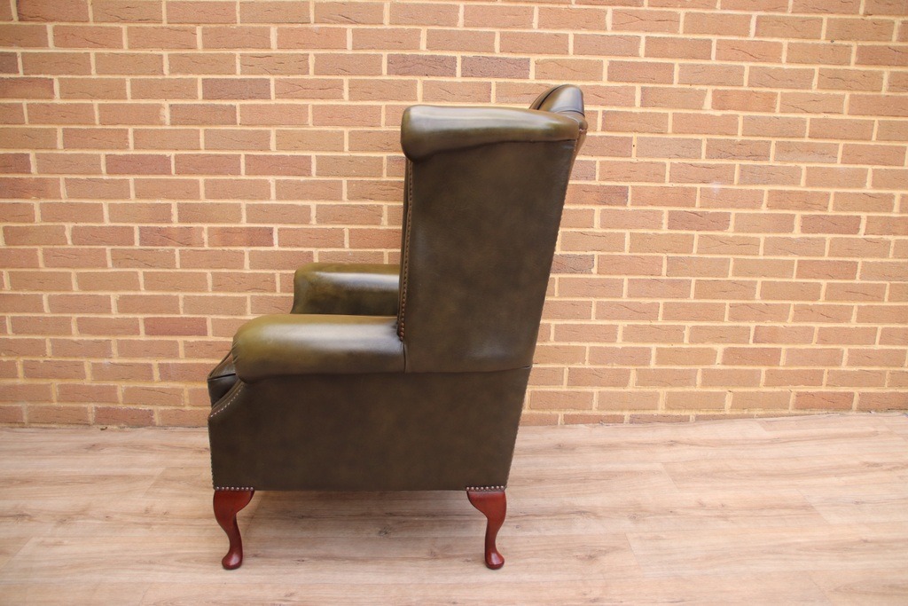 Vintage Queen Anne Wingback Armchair - Image 5