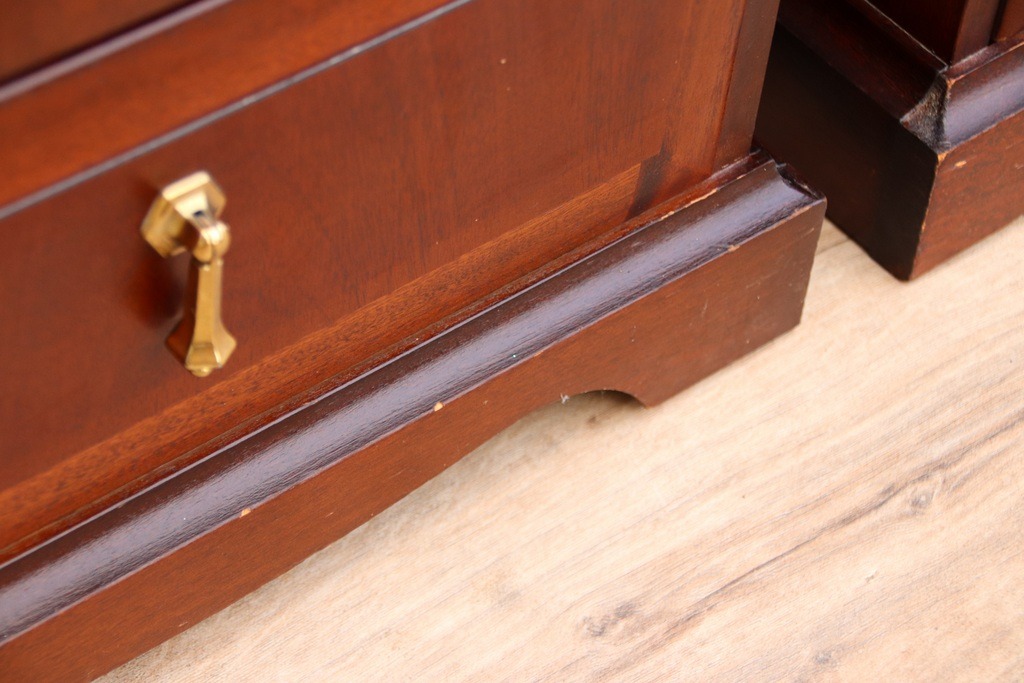Pair of Meredew Bedside Tables - Image 15