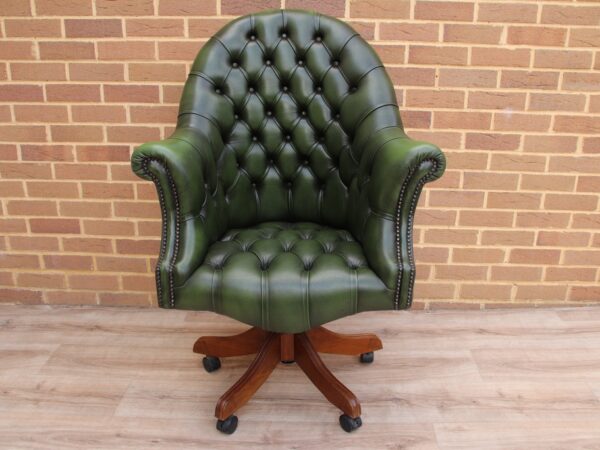 Chesterfield Directors Chair
