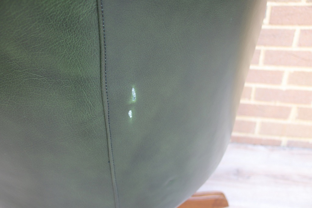 Chesterfield Directors Chair - Image 15