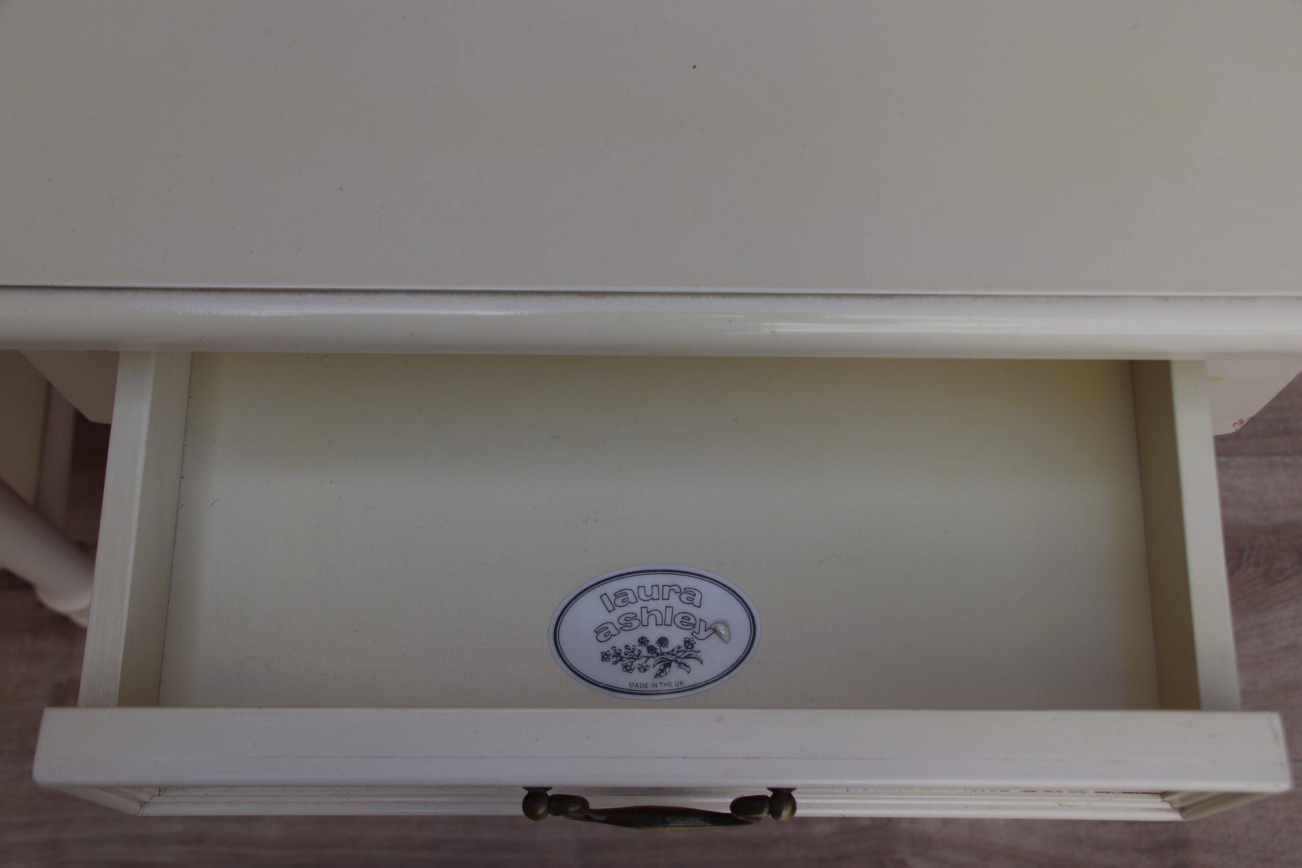 Laura Ashley Bedroom Suite - Image 11