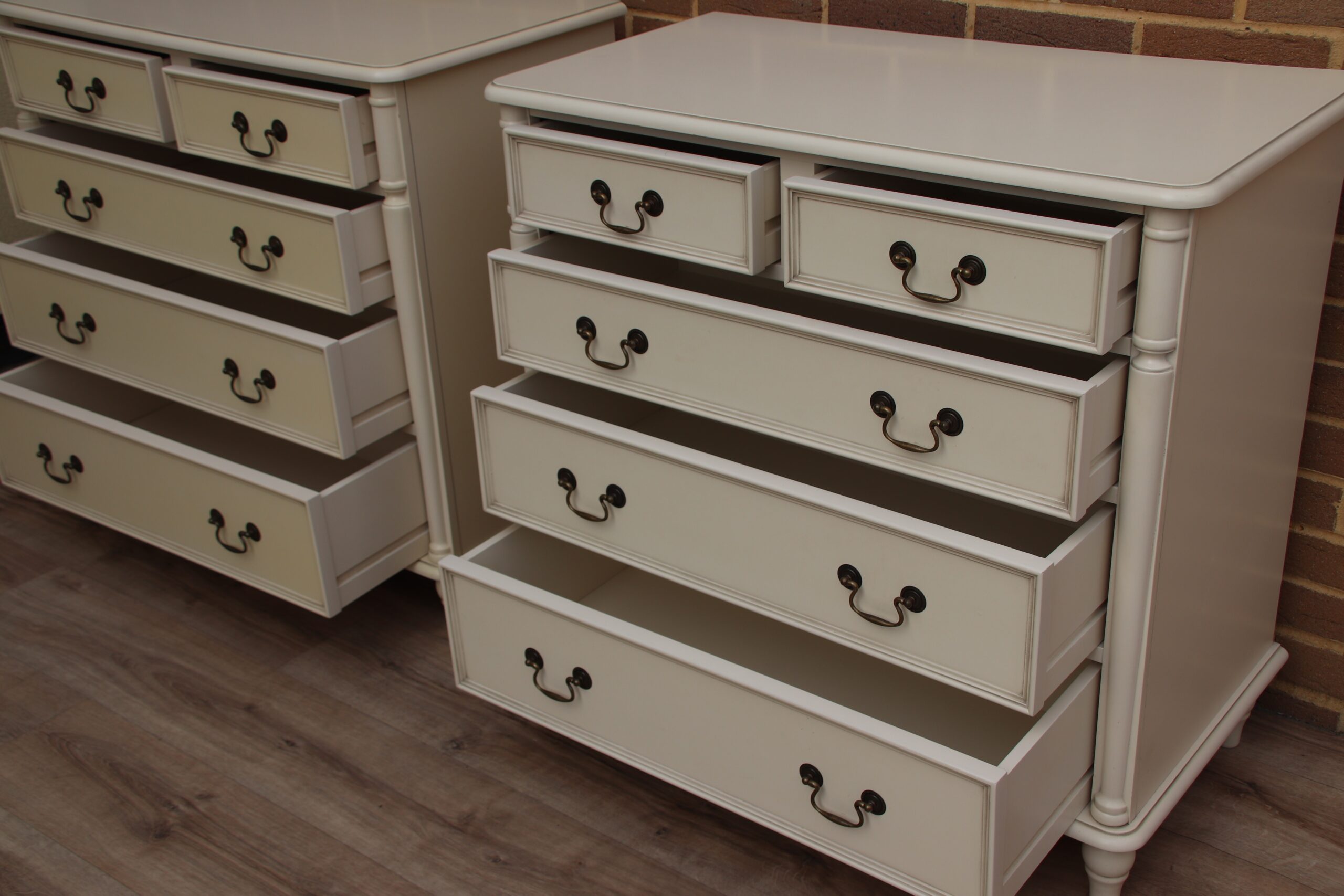 Laura Ashley Bedroom Suite - Image 16
