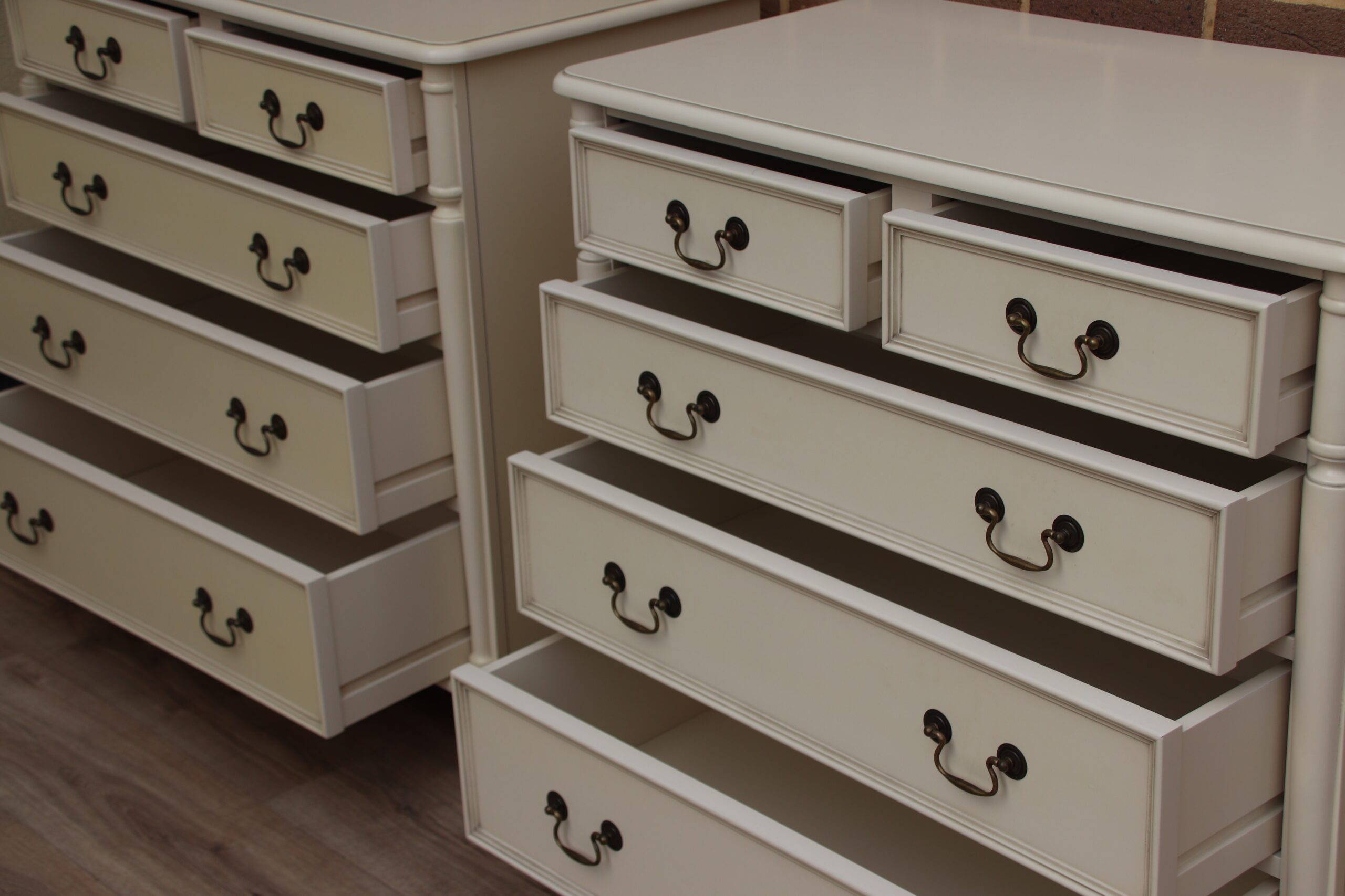 Laura Ashley Bedroom Suite - Image 14