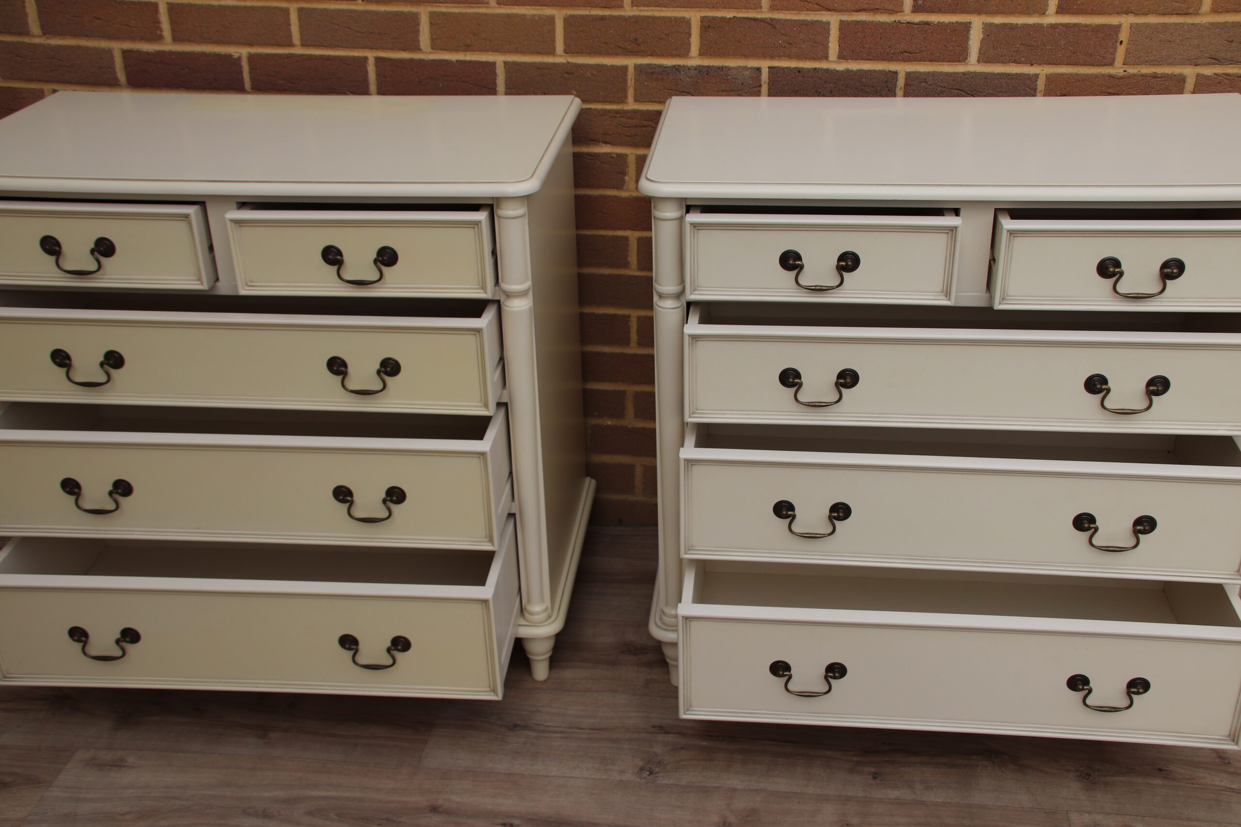 Laura Ashley Bedroom Suite - Image 13