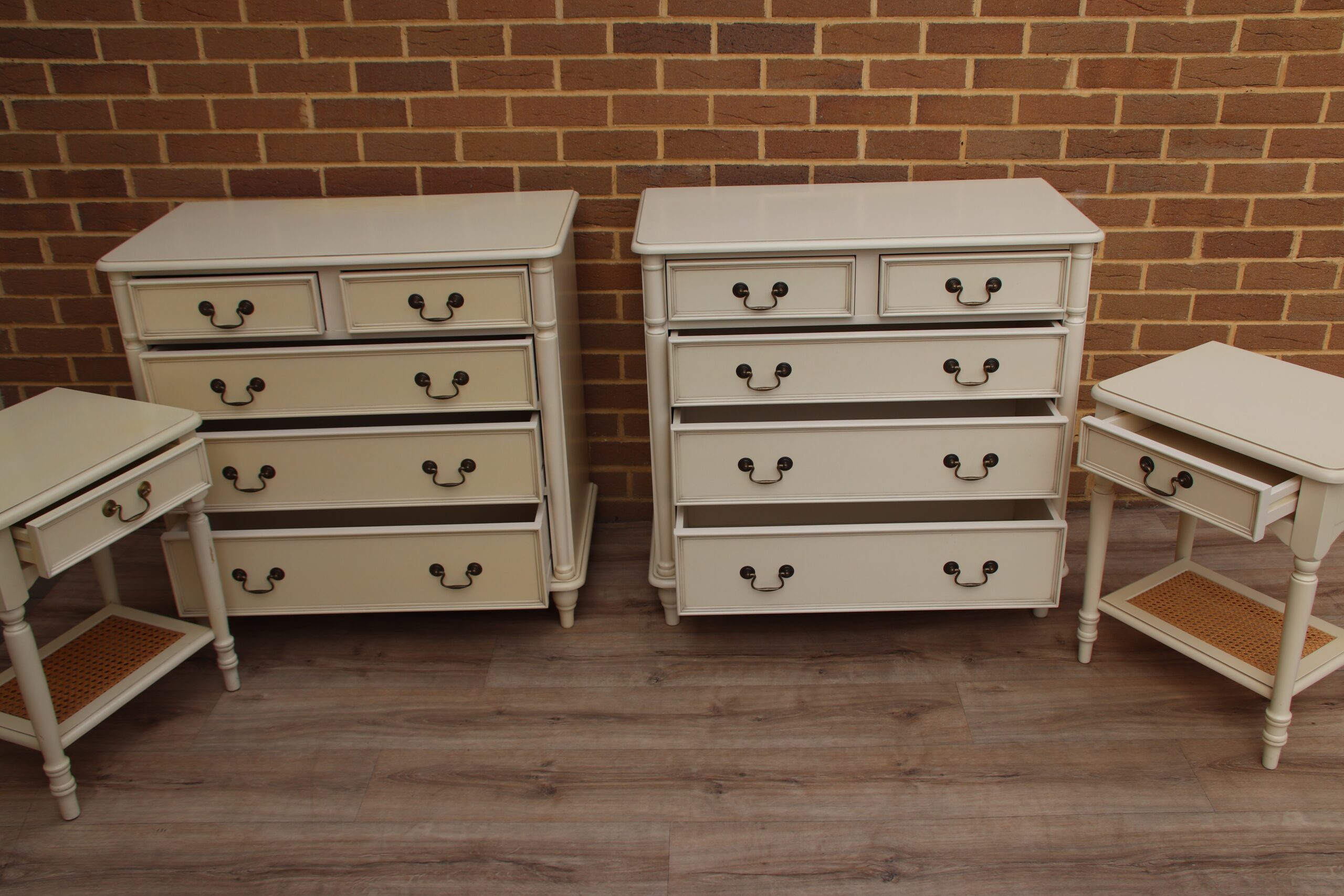Laura Ashley Bedroom Suite - Image 4
