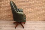 Chesterfield Padded Directors Chair - Image 7