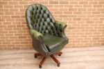 Chesterfield Padded Directors Chair - Image 11