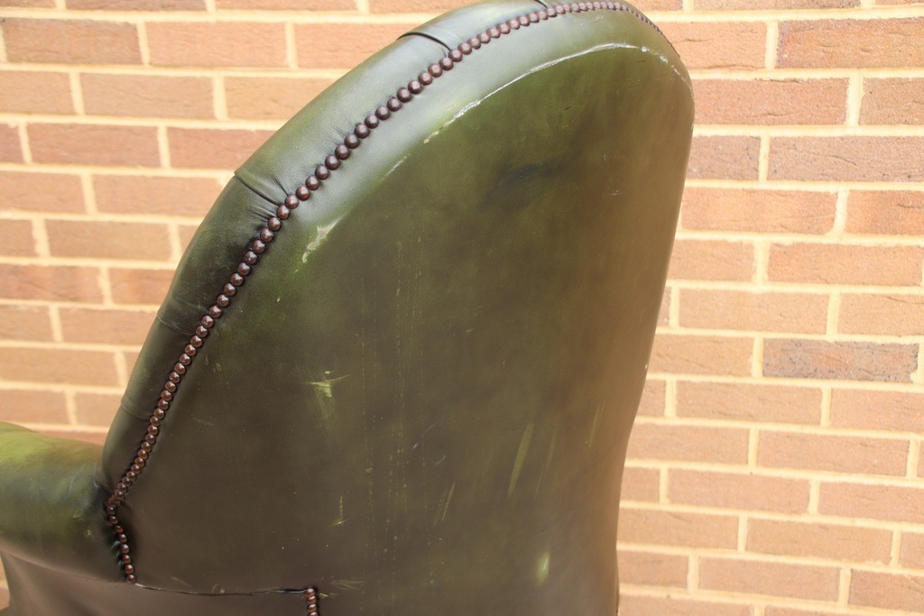 Chesterfield Padded Directors Chair - Image 15