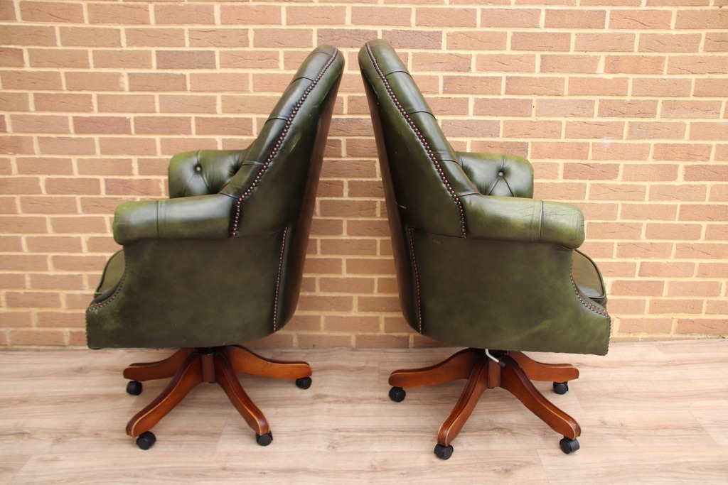 Pair of Chesterfield Padded Directors Chairs - Image 7