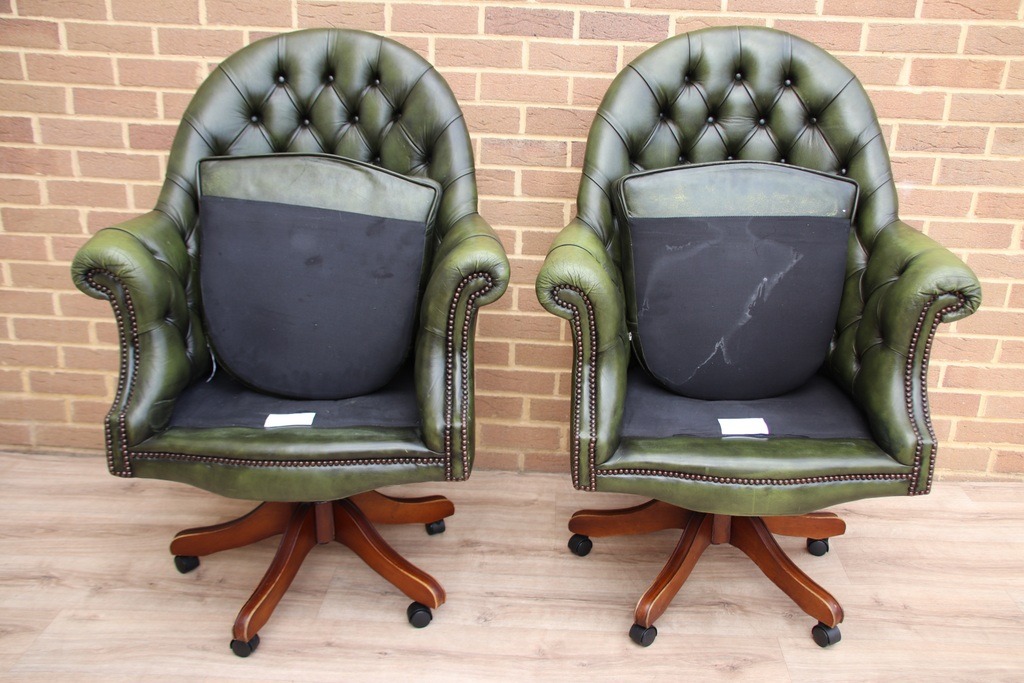 Pair of Chesterfield Padded Directors Chairs - Image 10