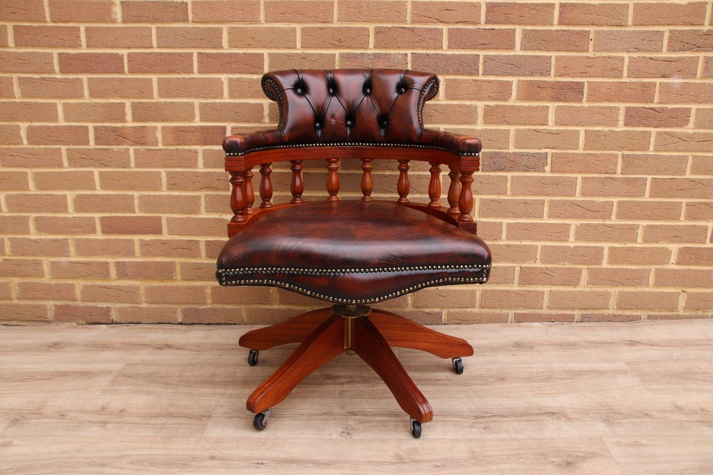 Chesterfield Vintage Captains Chair - Image 2