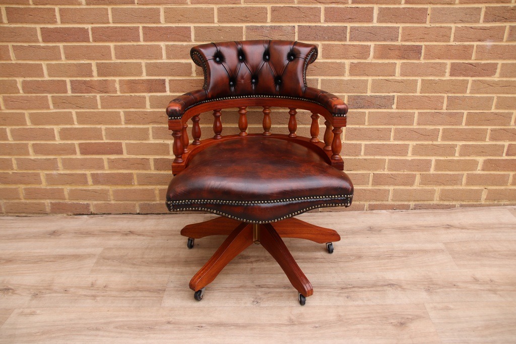 Chesterfield Vintage Captains Chair - Image 3