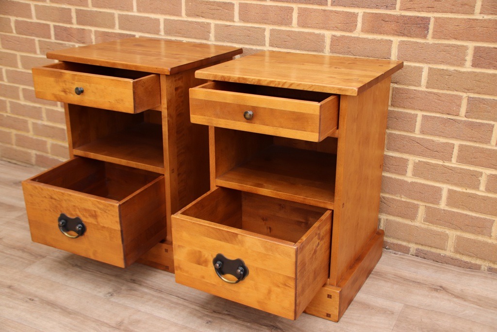 Garrat Honey Bedside Tables - Image 5