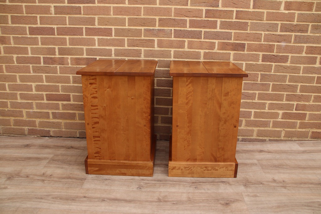 Garrat Honey Bedside Tables - Image 10
