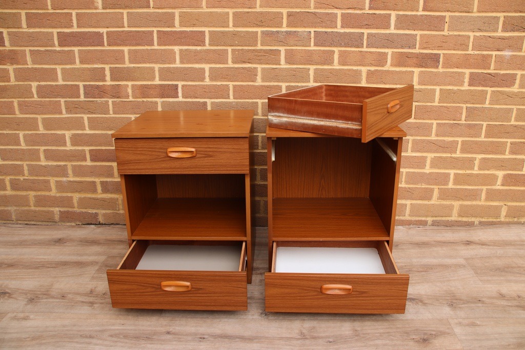 Pair of Schreiber Bedside Tables - Image 8