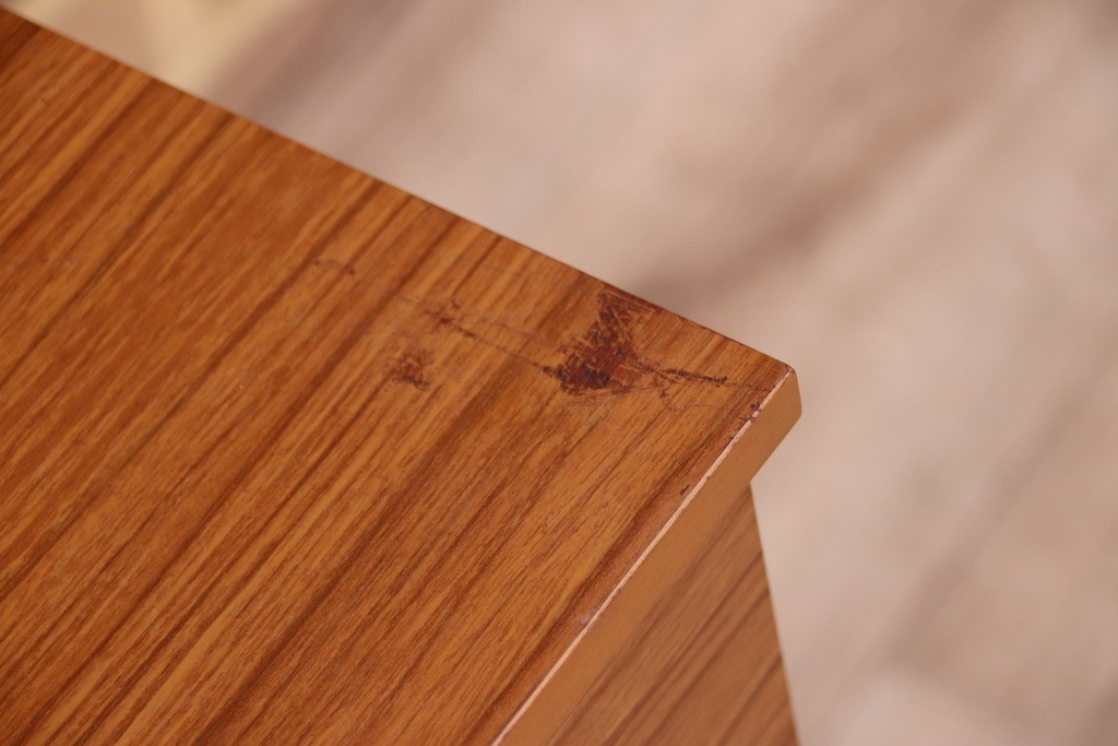 Pair of Schreiber Bedside Tables - Image 17