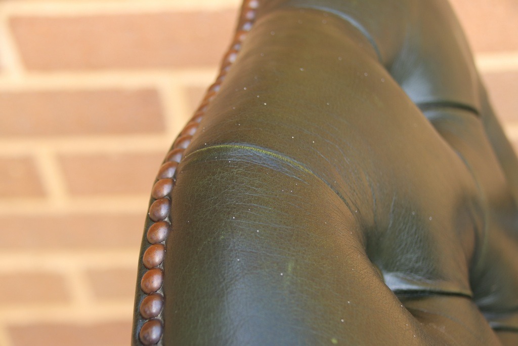 Vintage Tufted Chesterfield Gainsborough Chair - Image 11