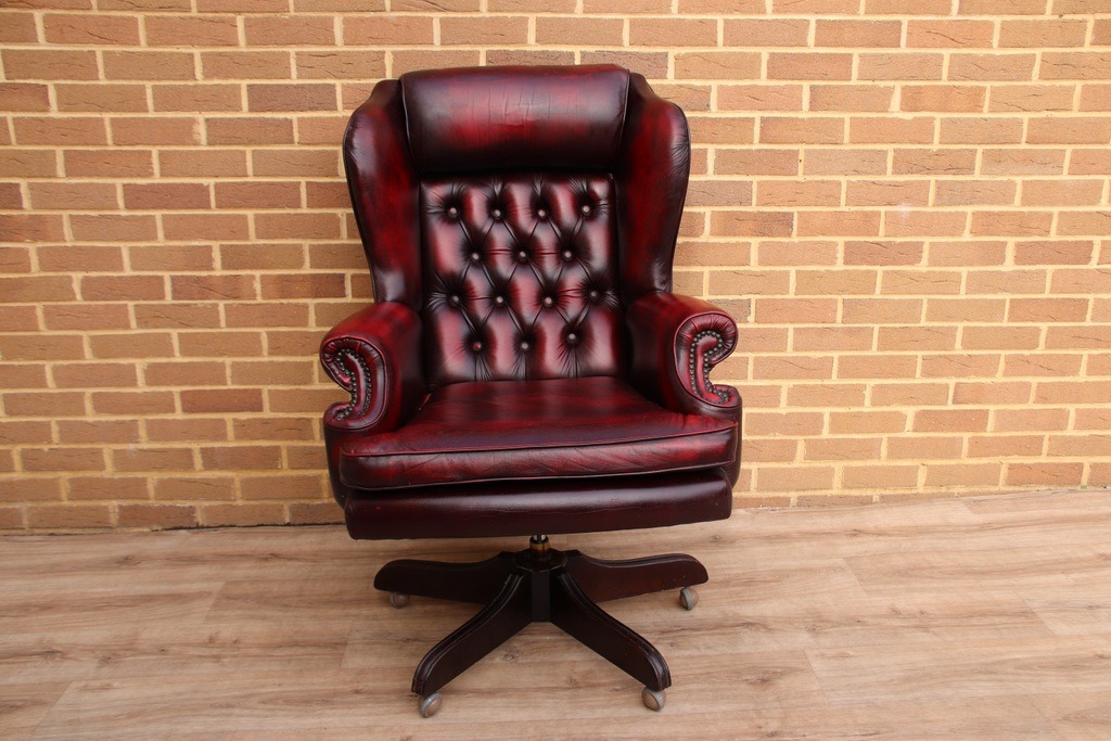 Vintage Executive Ambassador Chesterfield Chair - Image 1