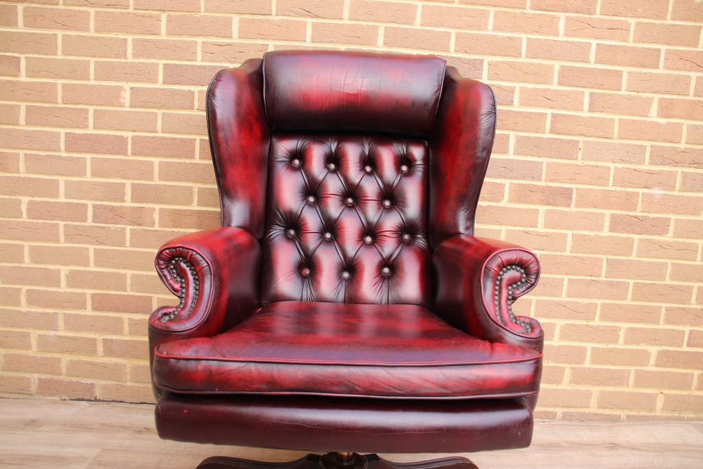 Vintage Executive Ambassador Chesterfield Chair - Image 11