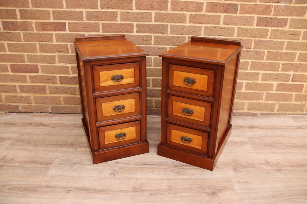 Pair of Vintage Inlaid Bedside Tables - Image 10