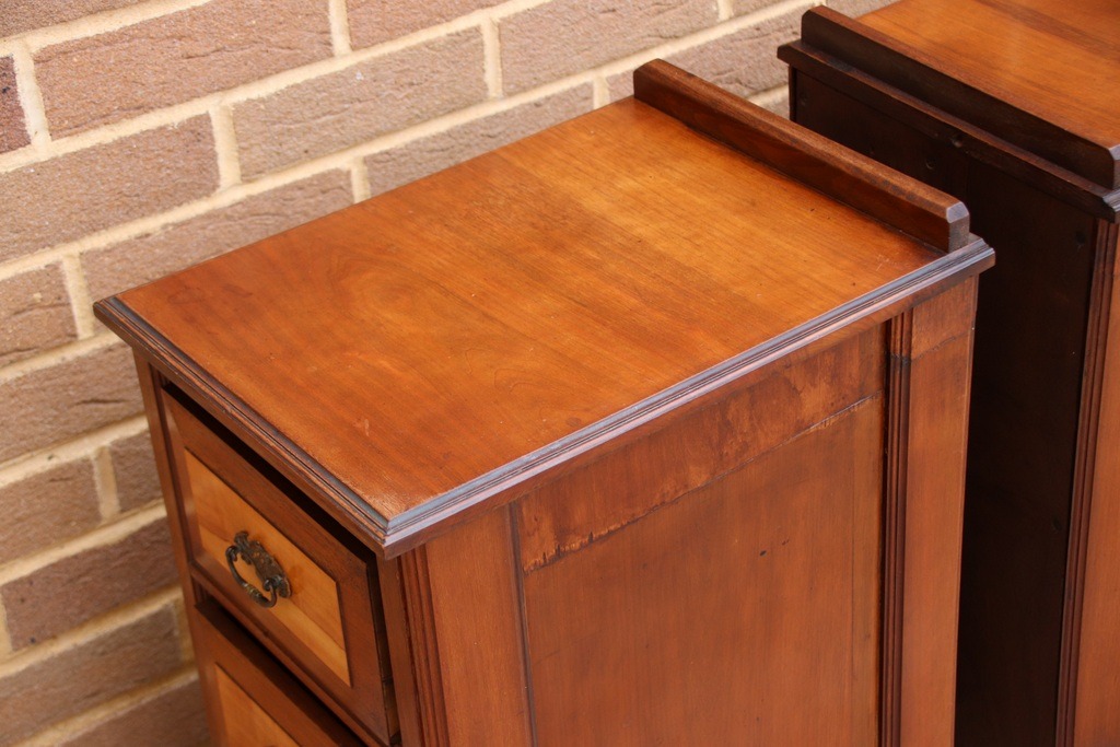 Pair of Vintage Inlaid Bedside Tables - Image 15