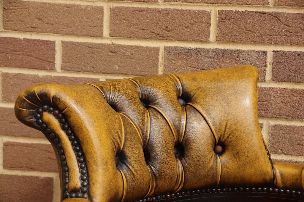 Chesterfield Vintage Captains Chair - Image 7