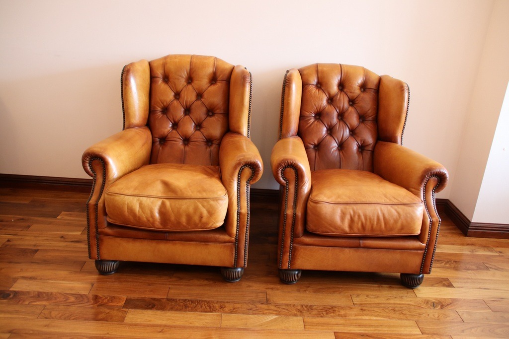 Pair of Tetrad Oskar Armchairs - Image 9