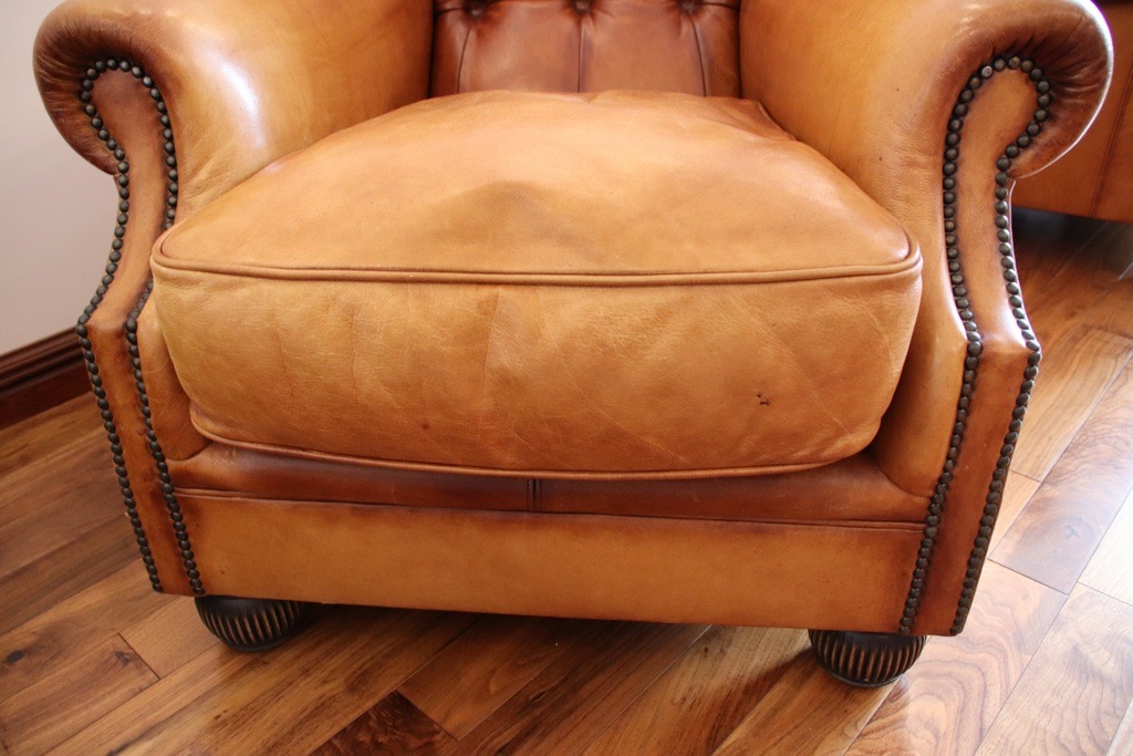 Pair of Tetrad Oskar Armchairs - Image 16