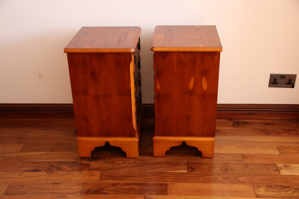 Pair of Burr Bedside Tables - Image 18