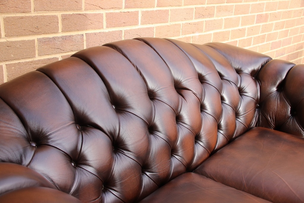 Thomas Lloyd Chesterfield Regent Sofa - Image 7
