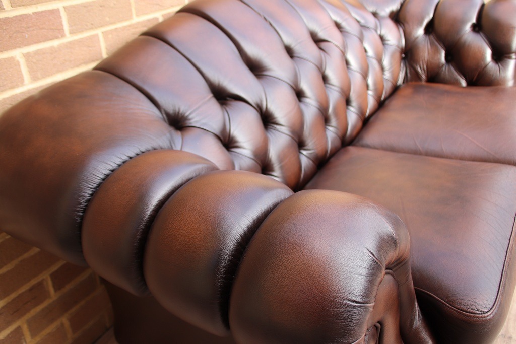 Thomas Lloyd Chesterfield Regent Sofa - Image 14