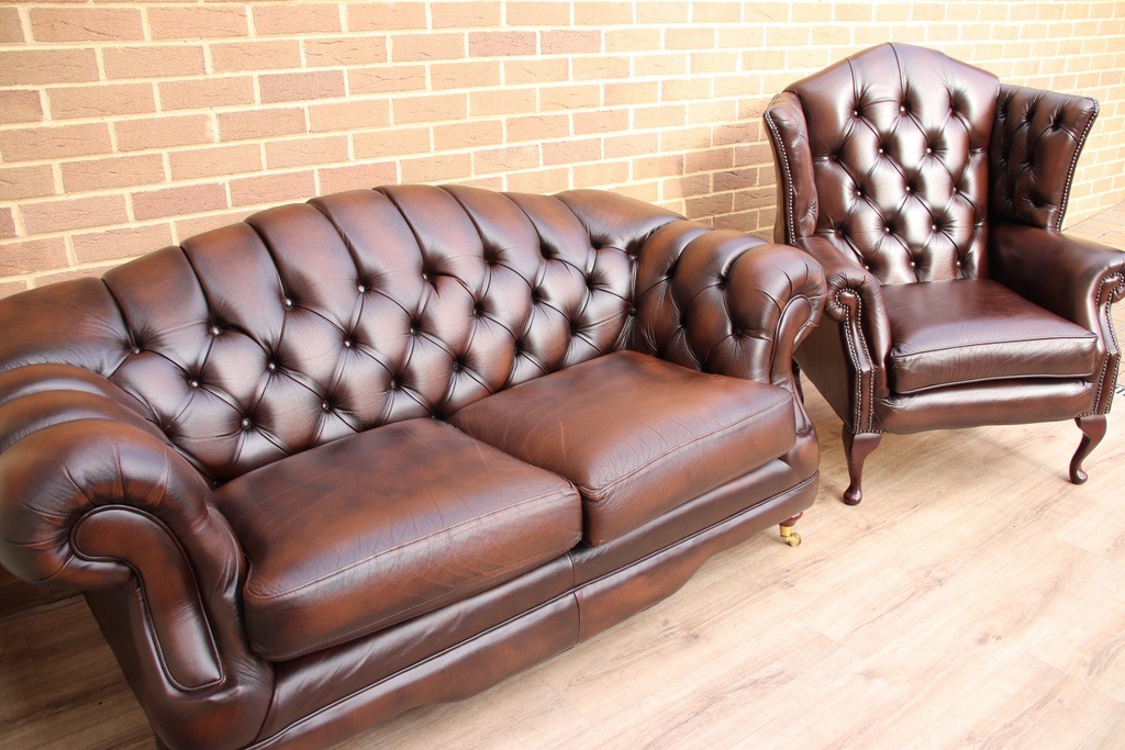 Thomas Lloyd Chesterfield Regent Sofa Suite - Image 2