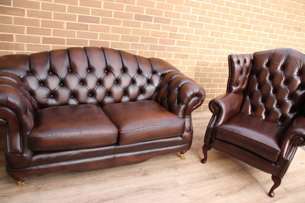 Thomas Lloyd Chesterfield Regent Sofa Suite - Image 3